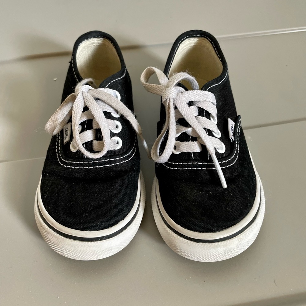 Toddler Black Vans